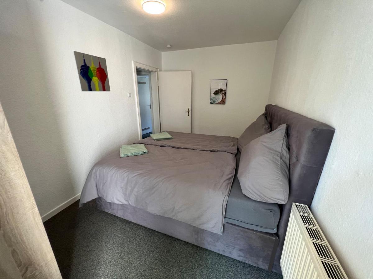 Apartment Mit Balkon Am Rhein